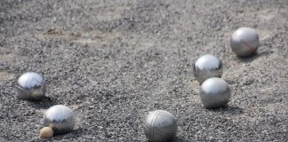 Boulebahn-Einweihung mit französischen Gästen