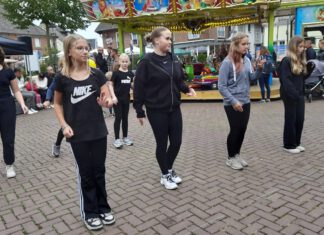 DanceFit – Auftritt am Klumpensonntag
