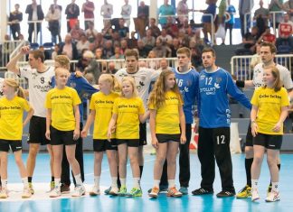 Handball-Bundesliga: wD des HCTV Rhede als Einlaufkinder