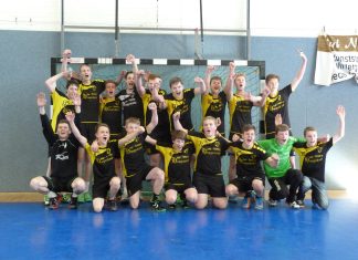 Kreismeister der männlichen B: die Handballer des HCTV Rhede